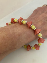Load image into Gallery viewer, Trumpet flower and Czech beaded bracelet with matching earring set.
