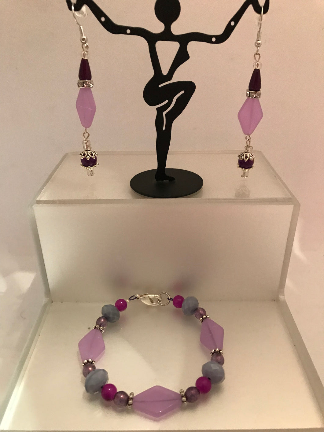 Lavender Czech glass diamond beaded bracelet with long dangling earrings set.